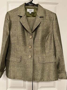 LeSuit Petite Women's 2 Piece Suit with Skirt, Size 14P